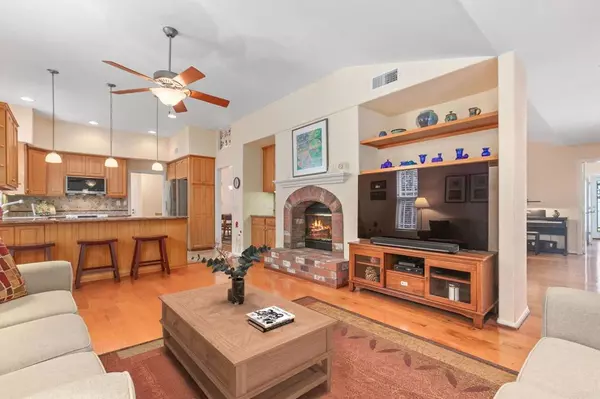 1911 La Subida WAY, San Marcos, CA 92078