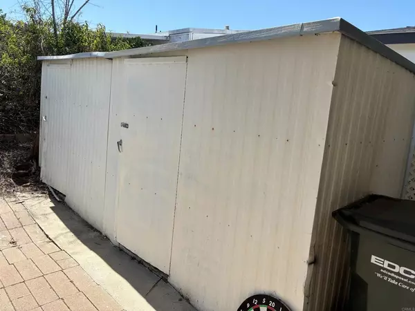 Vista, CA 92083,718 Sycamore AVE #23