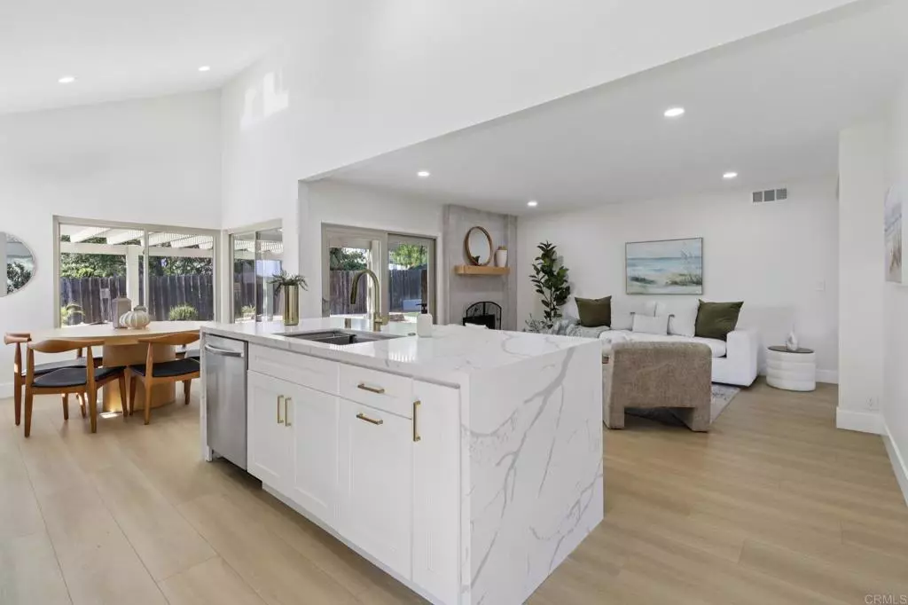 San Diego, CA 92129,12880 War Horse St
