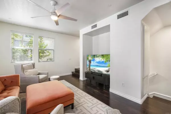 Ladera Ranch, CA 92694,78 Valmont WAY