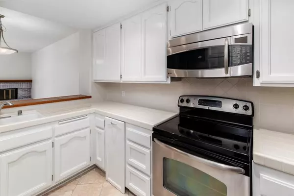 San Diego, CA 92110,5845 Friars RD #1309