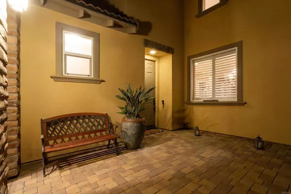 Carlsbad, CA 92010,3753 Bergen Peak PL