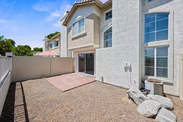 Oceanside, CA 92057,1298 El Mercado WAY #B