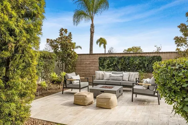 1267 Via Lucero, Oceanside, CA 92056