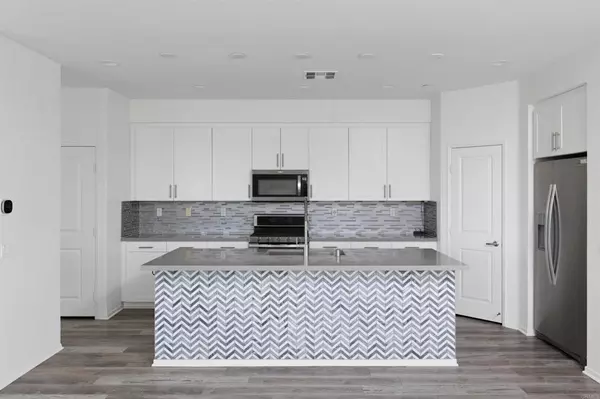 Oceanside, CA 92056,1267 Via Lucero