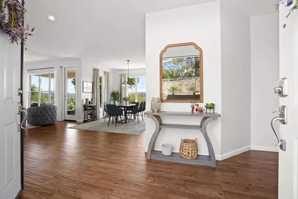 Vista, CA 92084,1957 Cresthaven DR