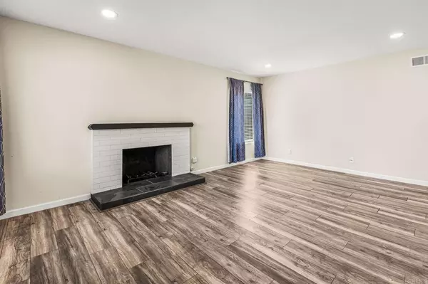 Oceanside, CA 92056,4136 Lynette CIR