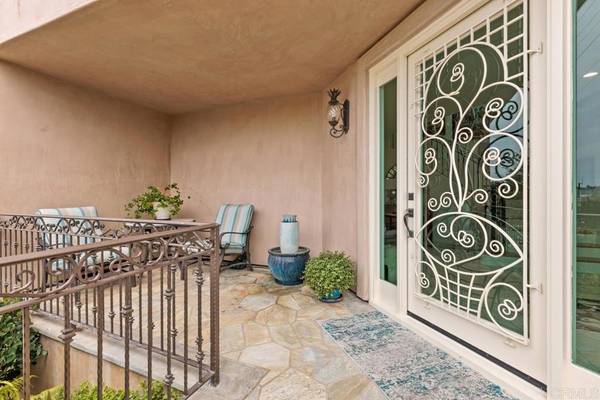 Solana Beach, CA 92075,830 Highland Drive