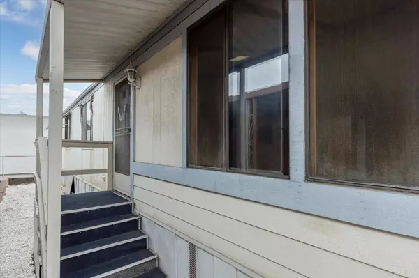 San Marcos, CA 92069,1515 Capalina RD #71