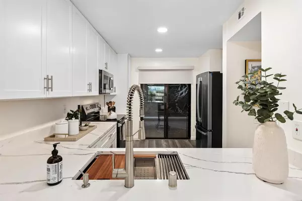 San Diego, CA 92110,3903 California ST #3