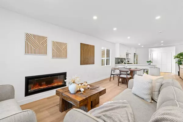 San Diego, CA 92116,4842 Hawley Blvd