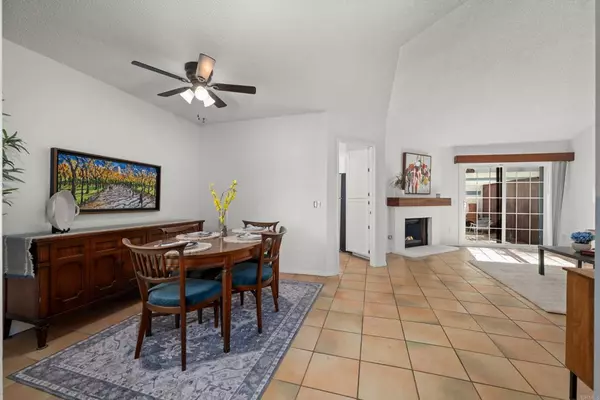 Chula Vista, CA 91910,1579 Apache DR #E