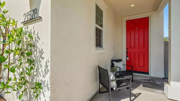Escondido, CA 92029,21578 Saddle Bred LN