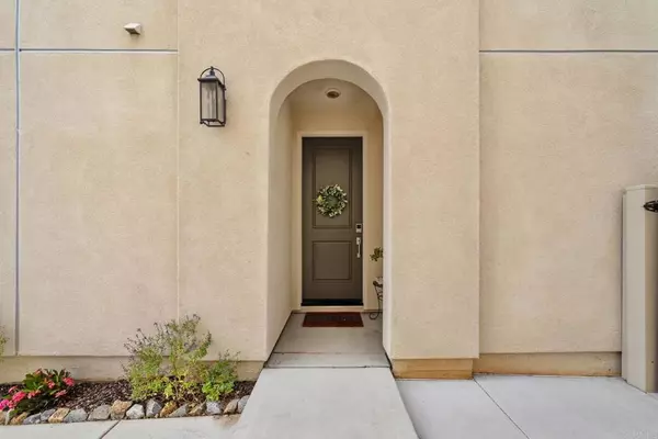 Fallbrook, CA 92028,256 Hass LN