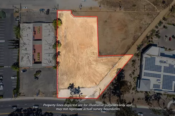 Ramona, CA 92065,1703 Main ST