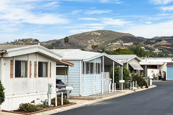 Vista, CA 92084,1010 E Bobier #89