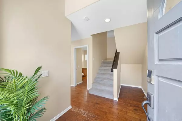 Encinitas, CA 92024,553 Hygeia Ave. AVE #A