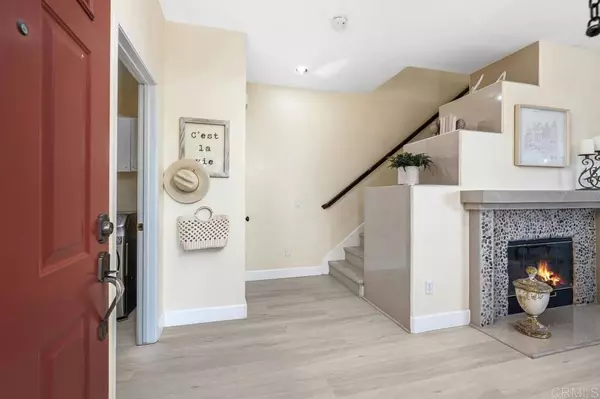 San Diego, CA 92128,12490 Heatherton CT #8