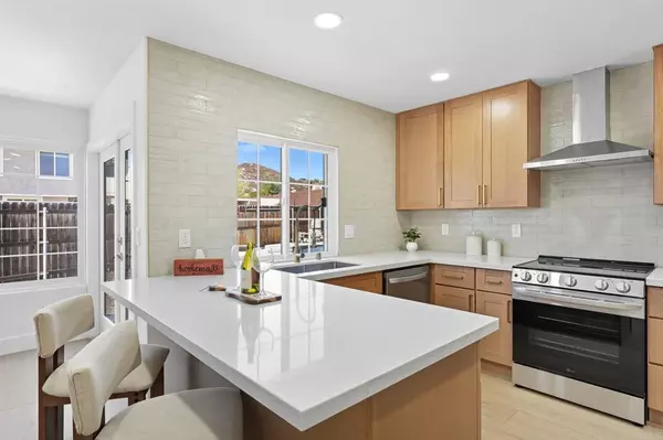 Poway, CA 92064,13435 Frey CT