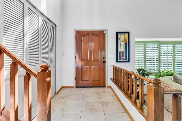 La Mesa, CA 91941,9802 Lyncarol DR