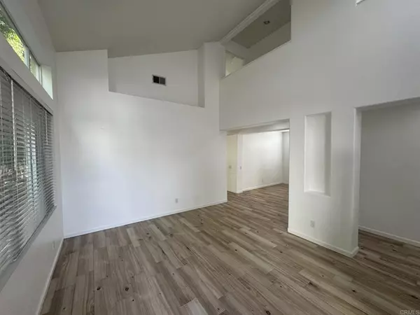 Carlsbad, CA 92010,3619 Barranca CT