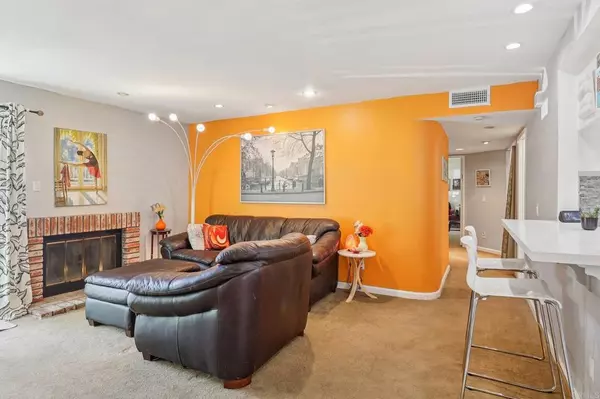 Chula Vista, CA 91913,731 Brookstone RD #103