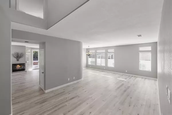 Oceanside, CA 92056,3678 Via Bernardo