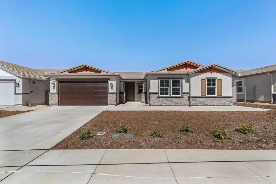 3501 Foxley Dr, Escondido, CA 92027