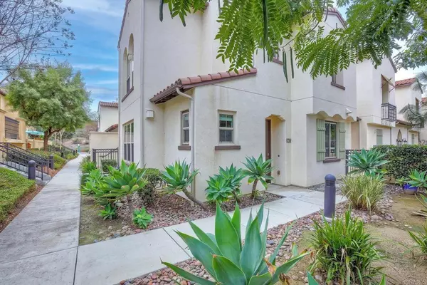 Carlsbad, CA 92011,1710 Fairlead AVE