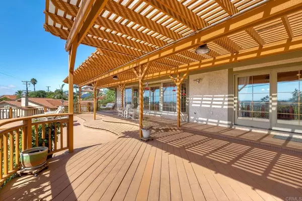 Vista, CA 92084,1650 Elevado RD