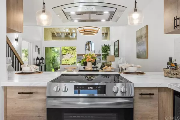 Poway, CA 92064,13611 Penina St