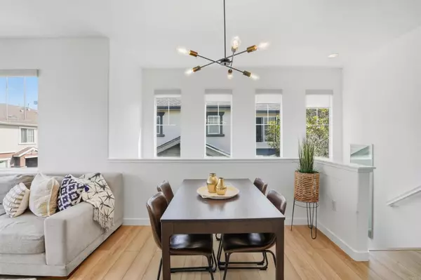 San Diego, CA 92115,5455 Mandarin Cove