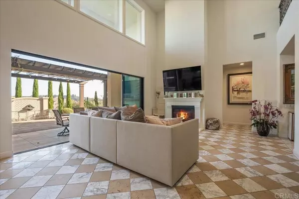 Carlsbad, CA 92010,2543 Glasgow DR