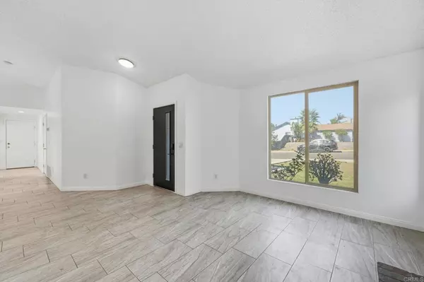 Vista, CA 92083,1636 Jonathon ST