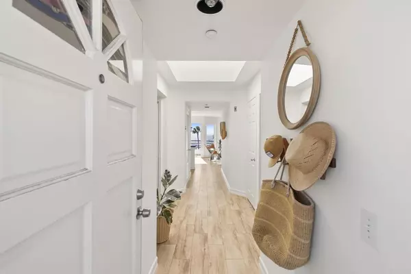 Oceanside, CA 92054,501 N Pacific ST #4