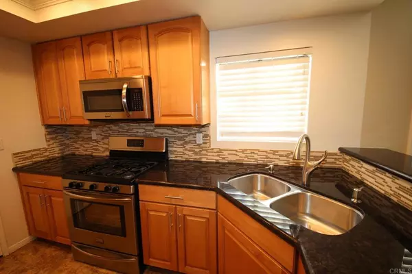 Vista, CA 92081,1067 Shadowridge DR #39
