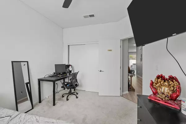 Fallbrook, CA 92028,264 Hass LN