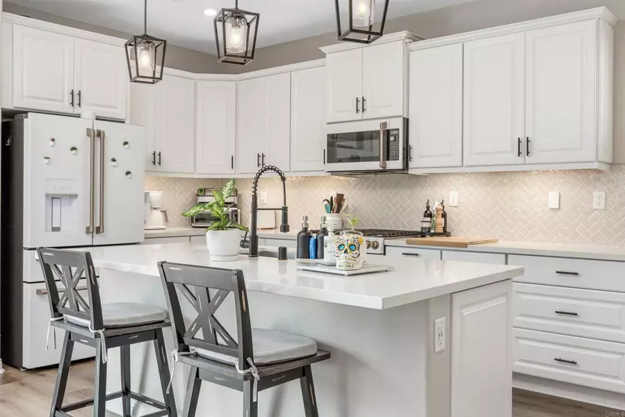 1533 Laurelwood WAY, Oceanside, CA 92056