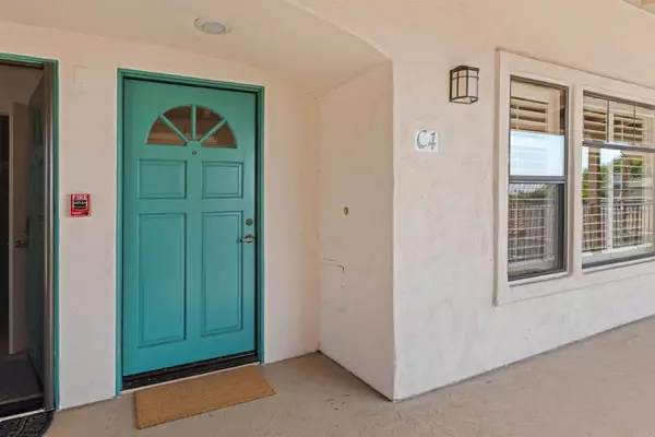 La Jolla, CA 92037,7757 Eads AVE #C4