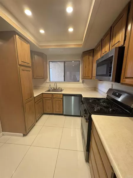 931 Martin DR #Unit 3, Escondido, CA 92026