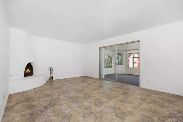 Oceanside, CA 92057,534 Luna