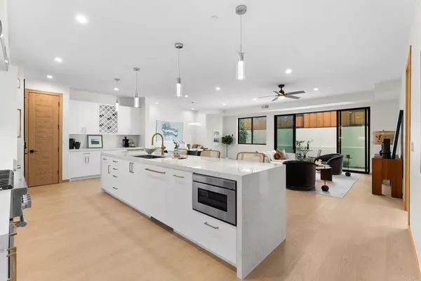 2670 Roosevelt ST, Carlsbad, CA 92008