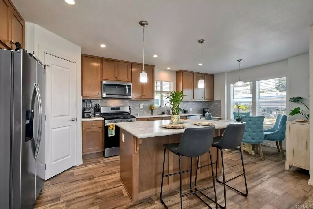 Escondido, CA 92026,2250 N Broadway #Spc 7