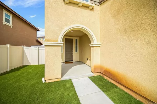 Fallbrook, CA 92028,352 Misaki Way