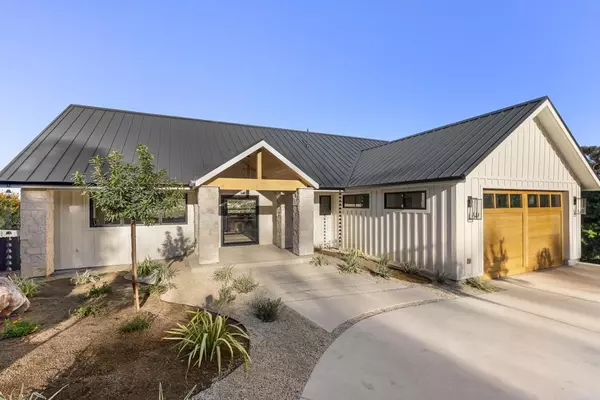 Carlsbad, CA 92008,3920 Holly Brae