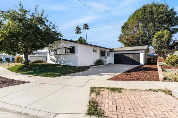 7750 Ropalt St, La Mesa, CA 91942