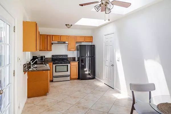 San Diego, CA 92104,3588 Orange AVE