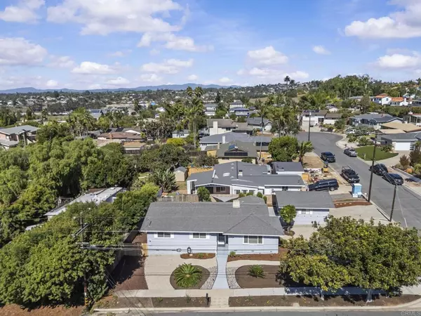 Carlsbad, CA 92008,1280 Forest AVE