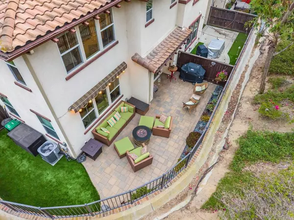 Carlsbad, CA 92009,6901 Tourmaline PL