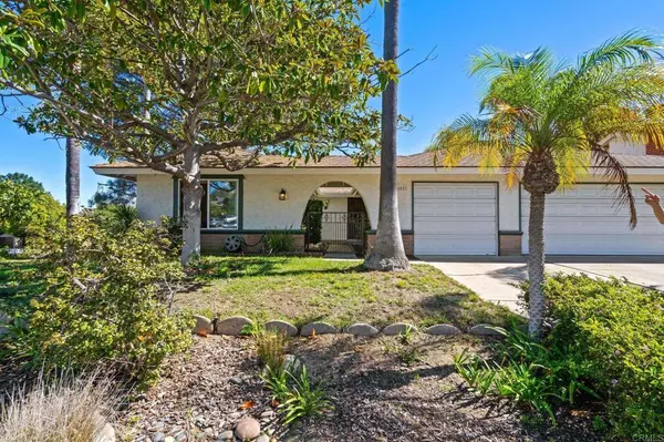 Solana Beach, CA 92075,602 Fresca ST